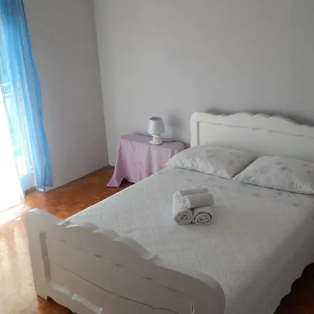 Love Hope Faith Appartement